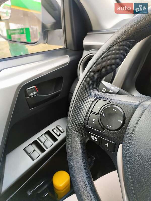 Позашляховик / Кросовер Toyota RAV4 2018 в Знам'янці