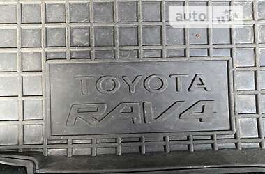 Позашляховик / Кросовер Toyota RAV4 2006 в Києві