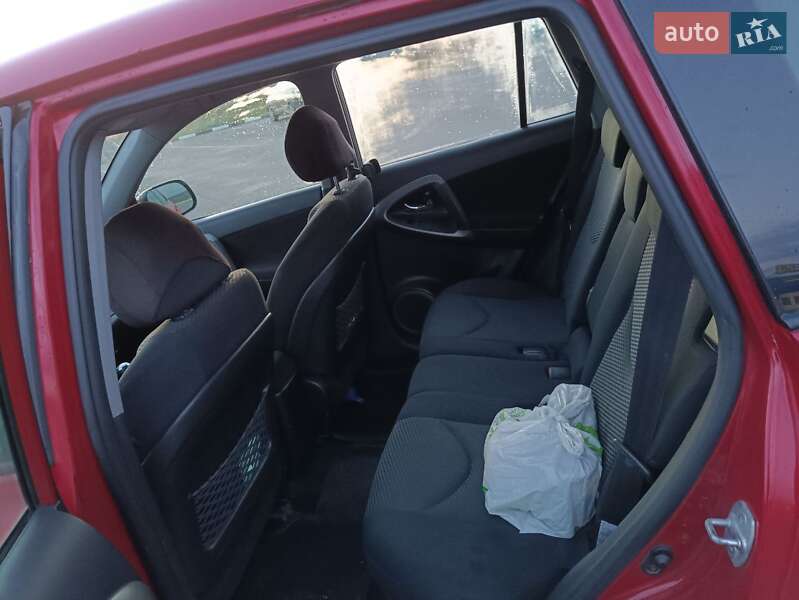 Позашляховик / Кросовер Toyota RAV4 2006 в Рівному фото 35 Позашляховик / Кросовер Toyota RAV4 2006 в Рівному