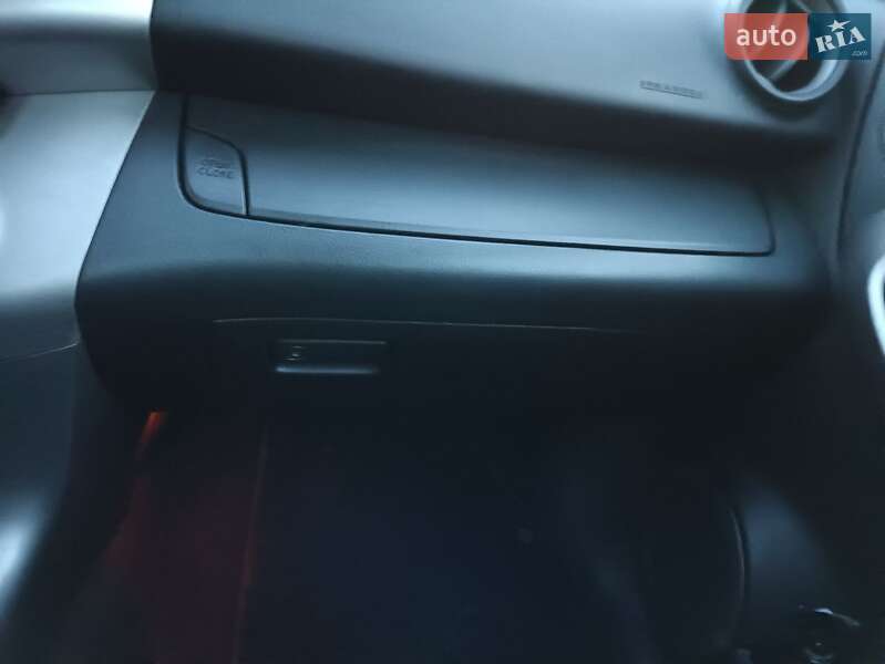 Позашляховик / Кросовер Toyota RAV4 2006 в Рівному фото 40 Позашляховик / Кросовер Toyota RAV4 2006 в Рівному