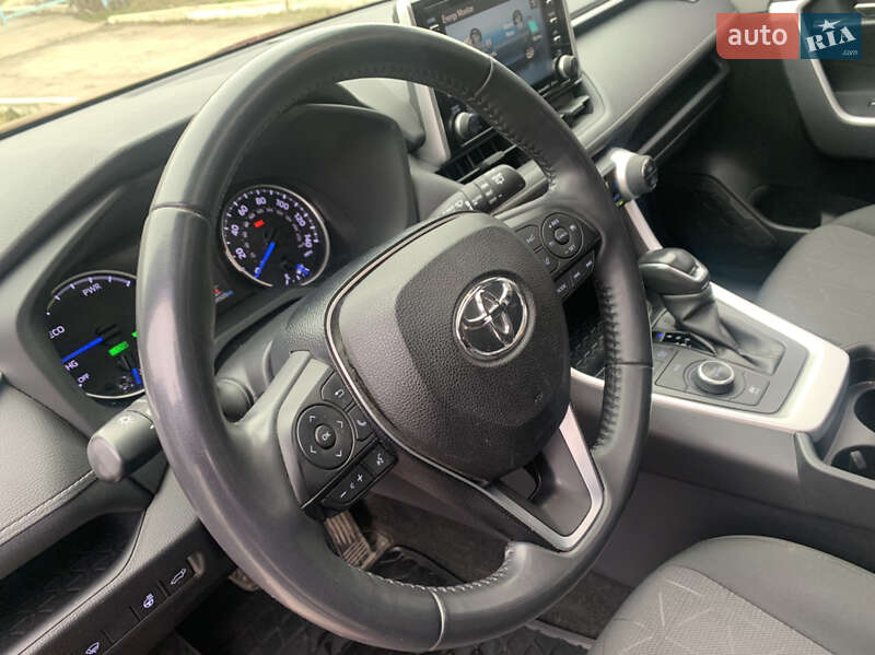 Внедорожник / Кроссовер Toyota RAV4 2019 в Новой Водолаге фото 18 Внедорожник / Кроссовер Toyota RAV4 2019 в Новой Водолаге
