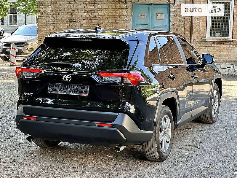 Позашляховик / Кросовер Toyota RAV4 2019 в Києві фото 4 Позашляховик / Кросовер Toyota RAV4 2019 в Києві