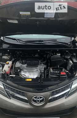 Внедорожник / Кроссовер Toyota RAV4 2014 в Броварах