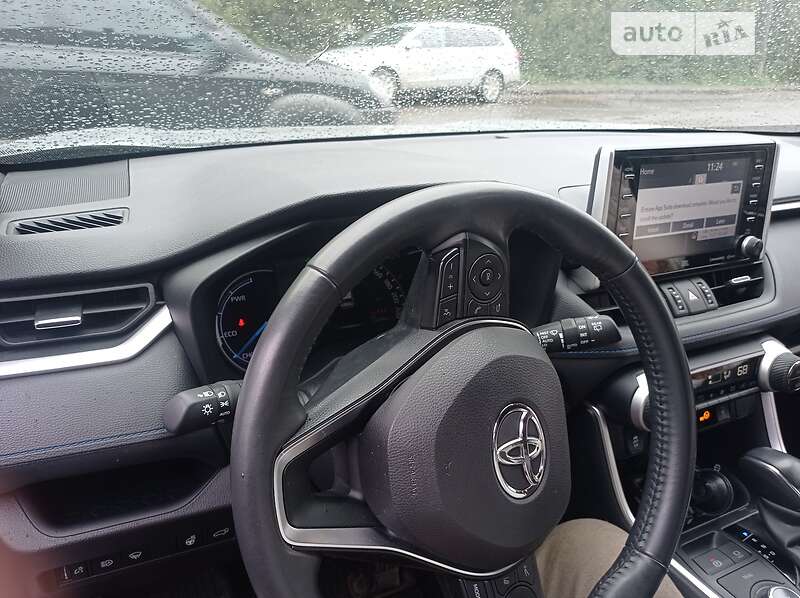 Внедорожник / Кроссовер Toyota RAV4 2019 в Дрогобыче