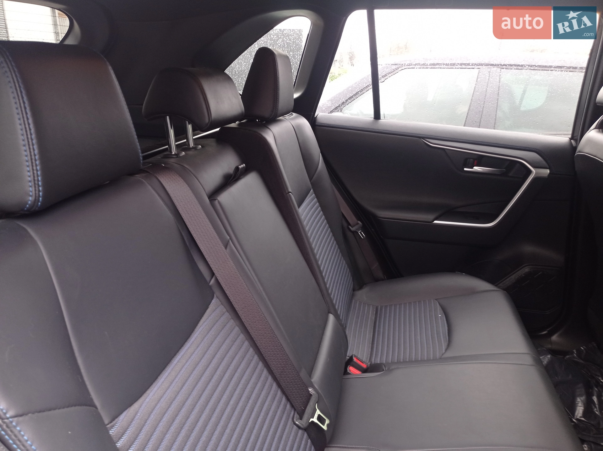 2019 Toyota RAV 4 - мініатюра 10