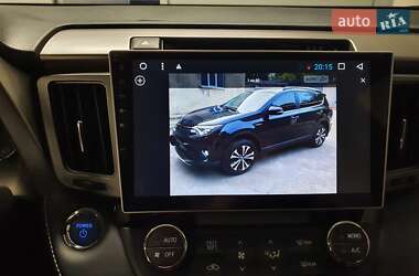 Внедорожник / Кроссовер Toyota RAV4 2017 в Харькове