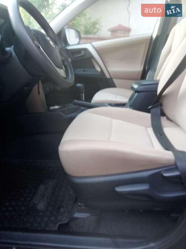 Позашляховик / Кросовер Toyota RAV4 2013 в Львові