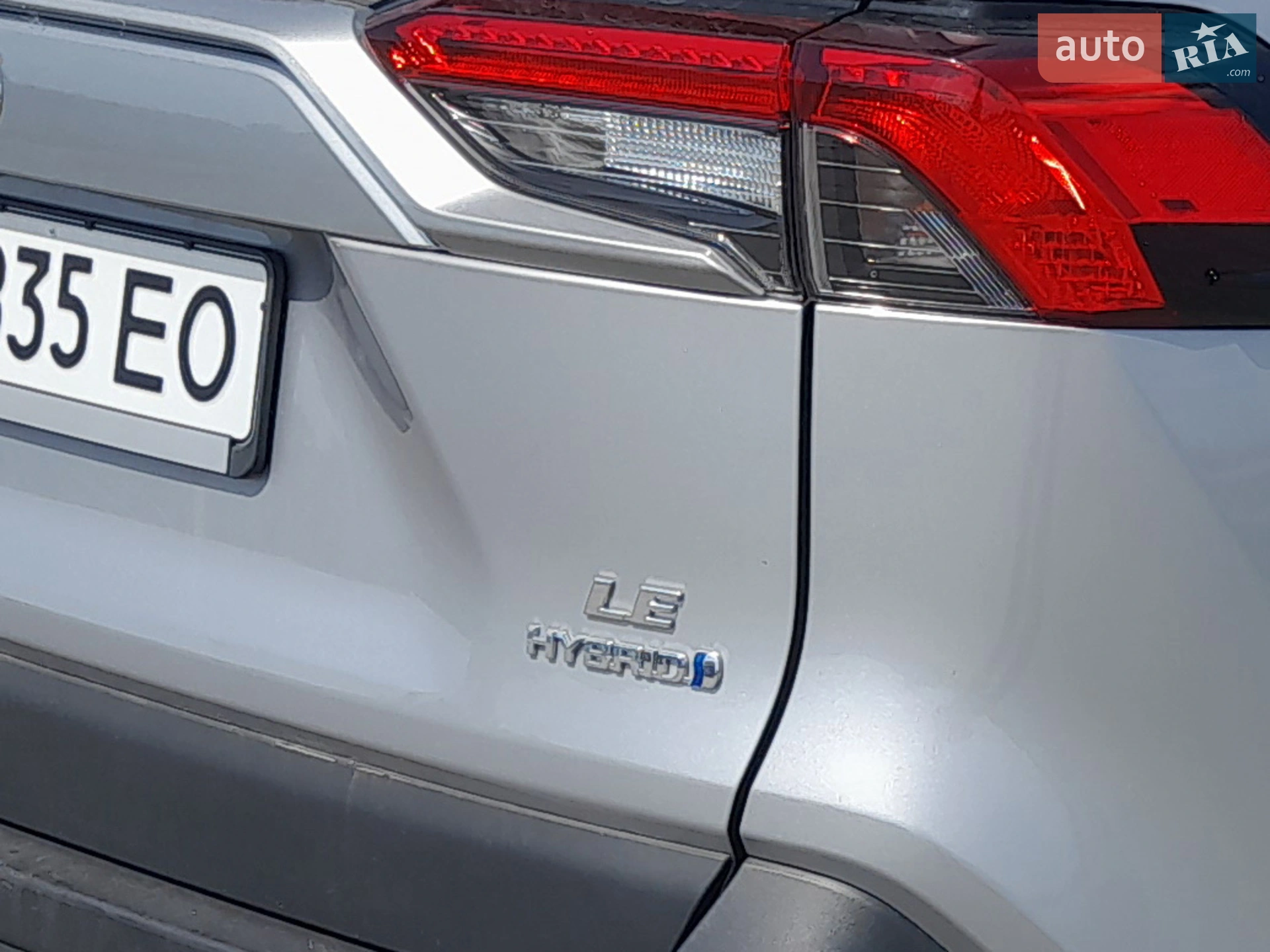 2020 Toyota RAV 4 - мініатюра 3