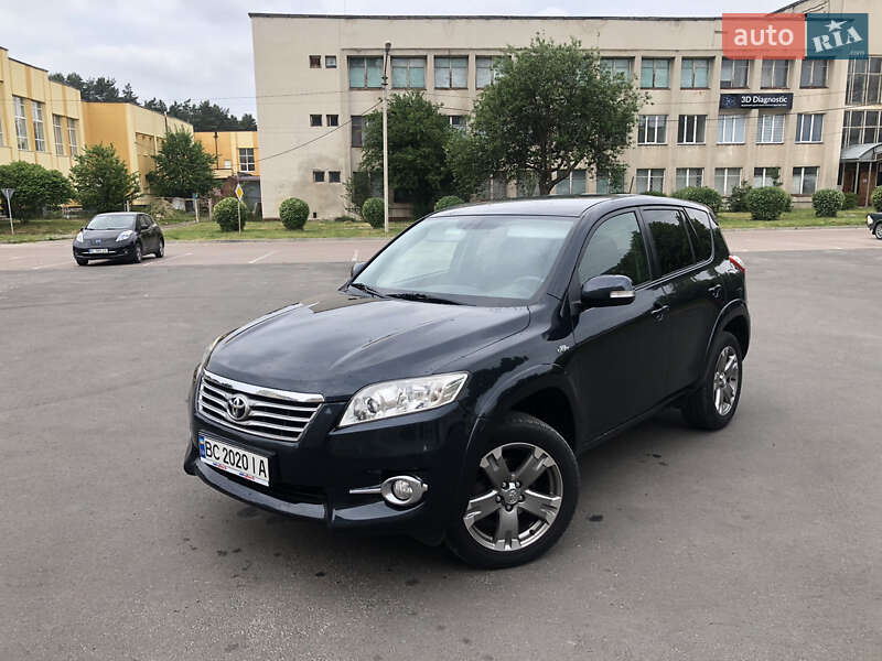Позашляховик / Кросовер Toyota RAV4 2010 в 
