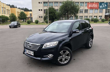 Позашляховик / Кросовер Toyota RAV4 2010 в 