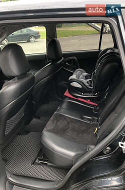 Позашляховик / Кросовер Toyota RAV4 2010 в 