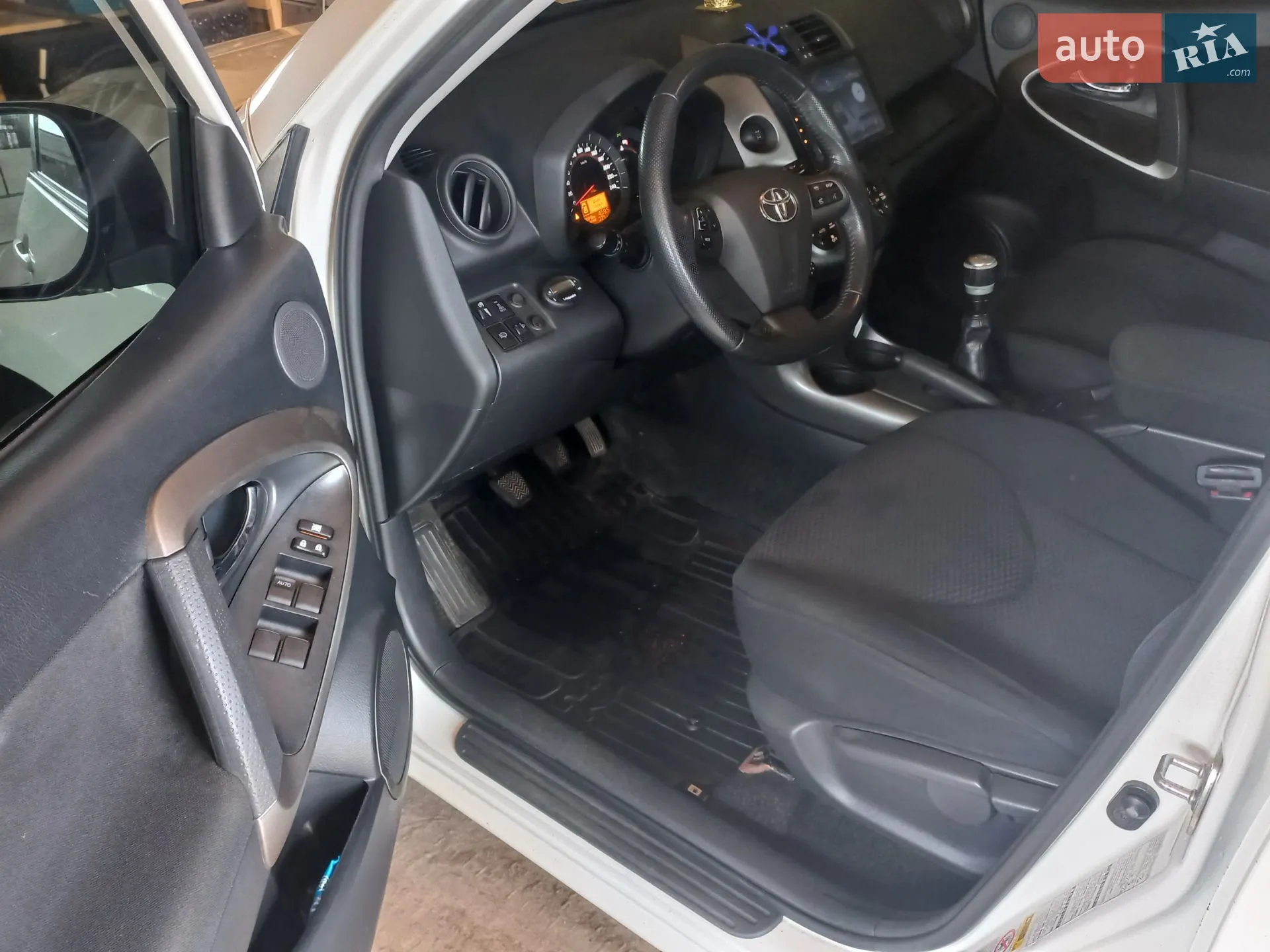 2010 Toyota RAV 4 - мініатюра 10