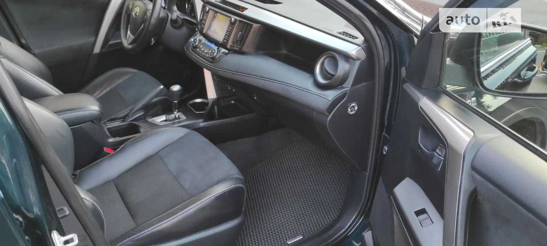 2018 Toyota RAV 4 - мініатюра 12