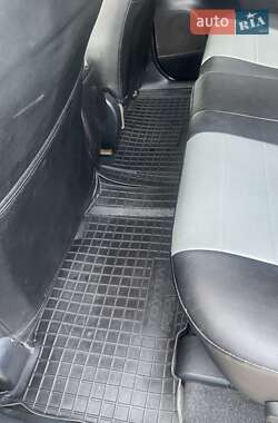 Внедорожник / Кроссовер Toyota RAV4 2014 в 