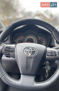 Внедорожник / Кроссовер Toyota RAV4 2010 в Киеве