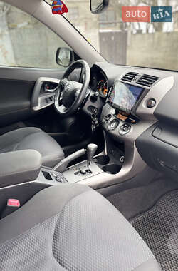 Внедорожник / Кроссовер Toyota RAV4 2010 в Киеве