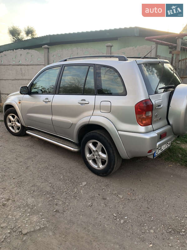 Toyota RAV4 2002