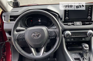 Внедорожник / Кроссовер Toyota RAV4 2021 в Фастове