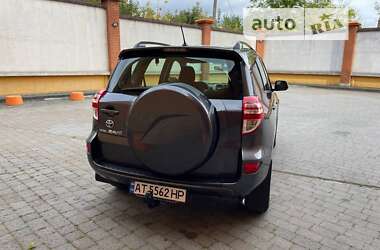 Внедорожник / Кроссовер Toyota RAV4 2010 в Коломые