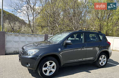 Внедорожник / Кроссовер Toyota RAV4 2007 в Черновцах