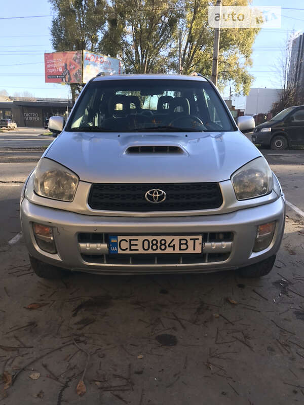 Внедорожник / Кроссовер Toyota RAV4 2002 в Черновцах