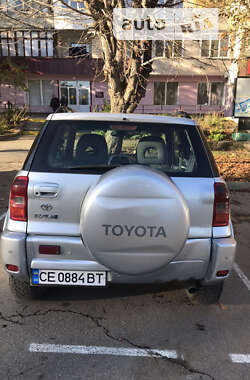 Позашляховик / Кросовер Toyota RAV4 2002 в Чернівцях