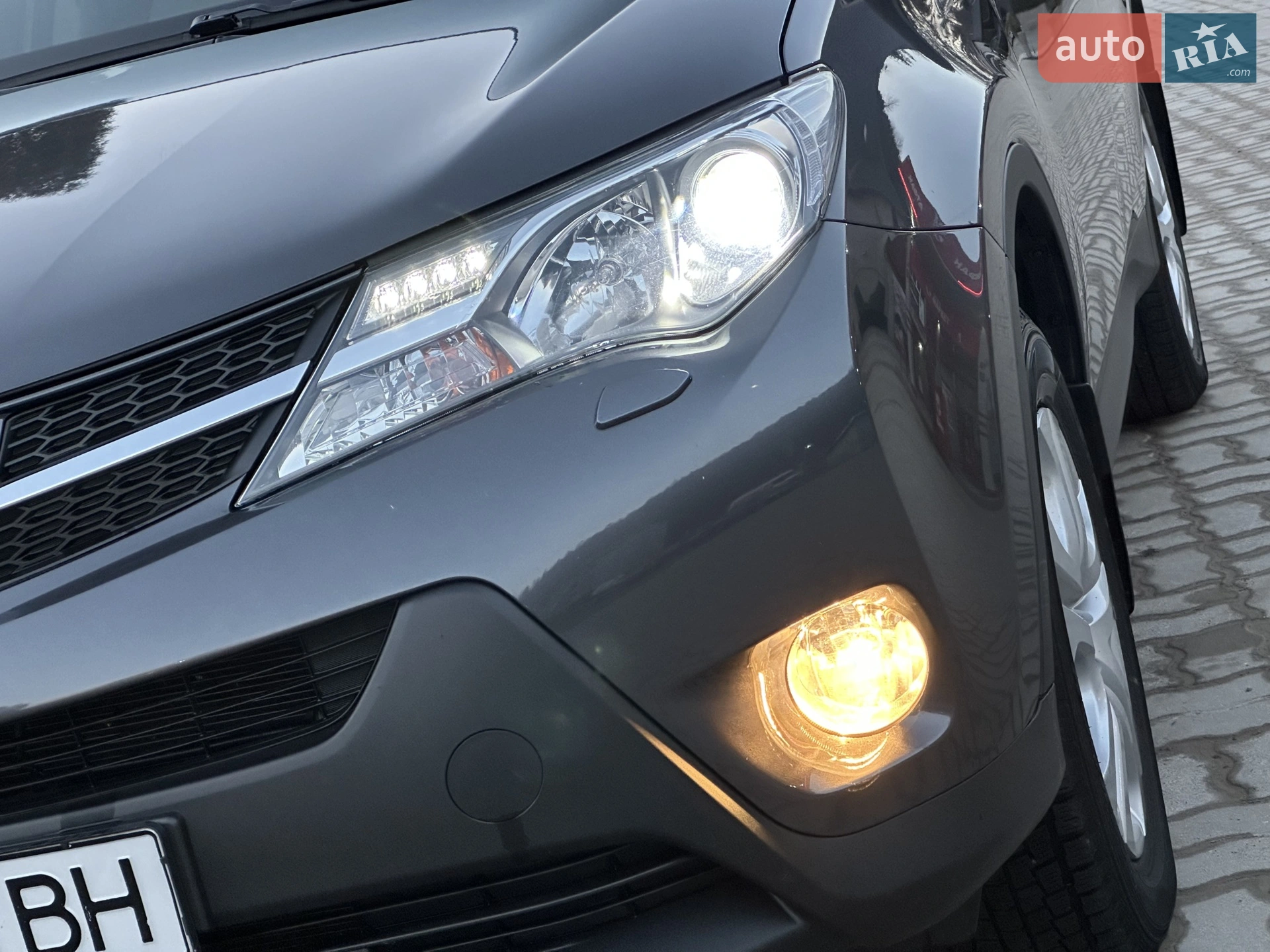 2014 Toyota RAV 4 - мініатюра 8