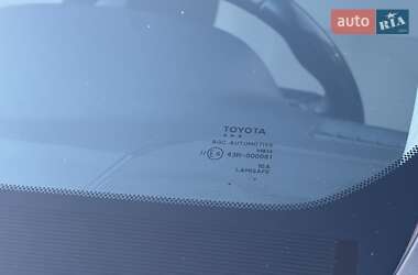 Позашляховик / Кросовер Toyota RAV4 2014 в Міжгір'ї