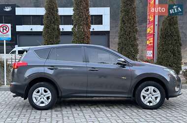 Позашляховик / Кросовер Toyota RAV4 2014 в Міжгір'ї