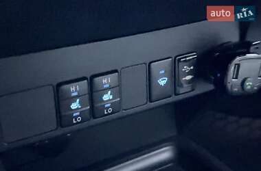 Позашляховик / Кросовер Toyota RAV4 2014 в Міжгір'ї