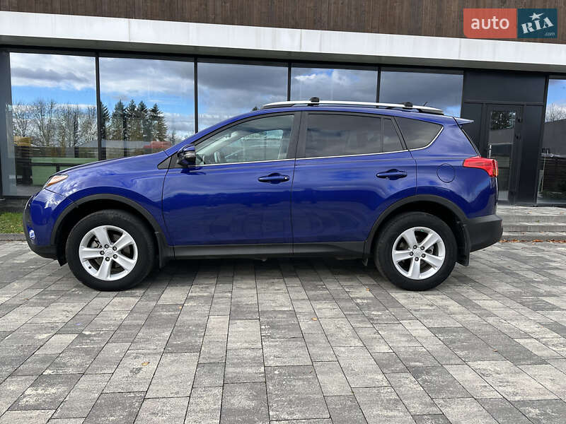 Позашляховик / Кросовер Toyota RAV4 2014 в Ужгороді