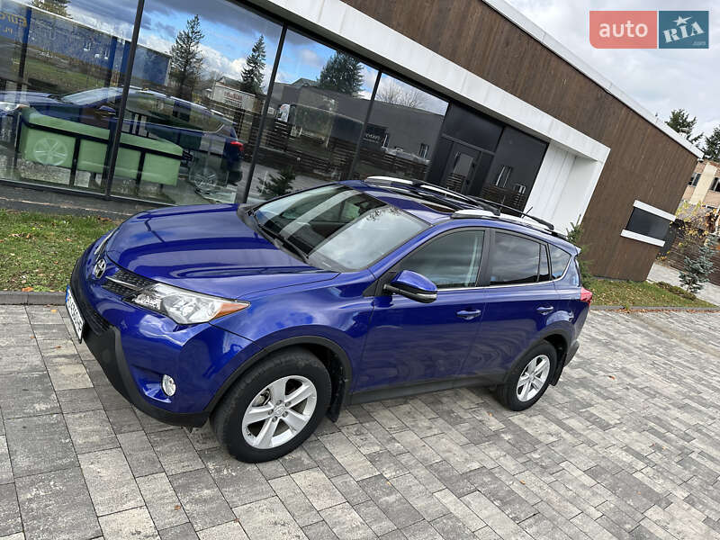 Позашляховик / Кросовер Toyota RAV4 2014 в Ужгороді
