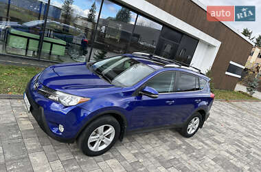 Внедорожник / Кроссовер Toyota RAV4 2014 в Тячеве