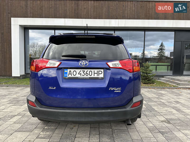 Позашляховик / Кросовер Toyota RAV4 2014 в Ужгороді