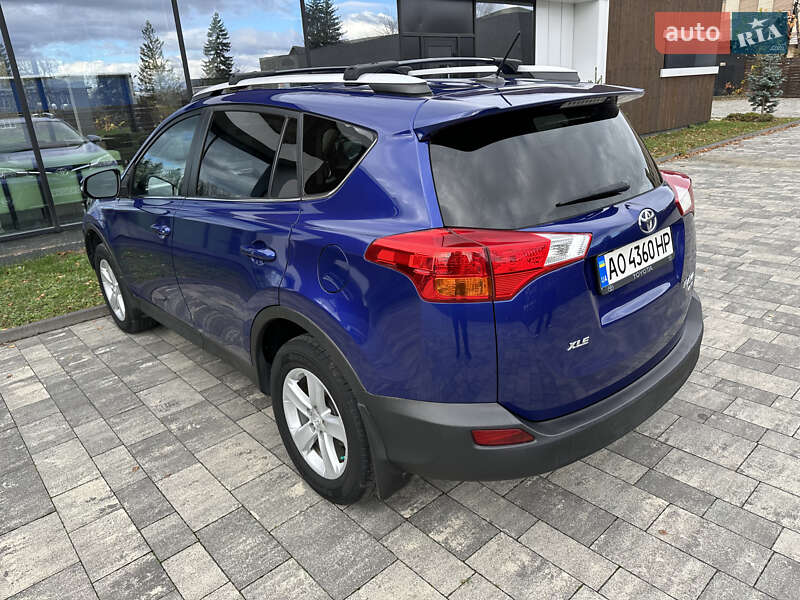 Позашляховик / Кросовер Toyota RAV4 2014 в Ужгороді