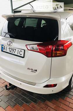 Позашляховик / Кросовер Toyota RAV4 2014 в Білій Церкві