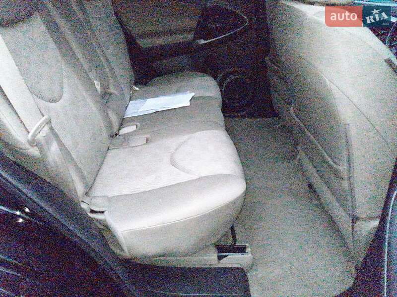 Позашляховик / Кросовер Toyota RAV4 2010 в Кременці