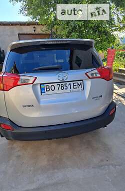 Внедорожник / Кроссовер Toyota RAV4 2014 в Чорткове