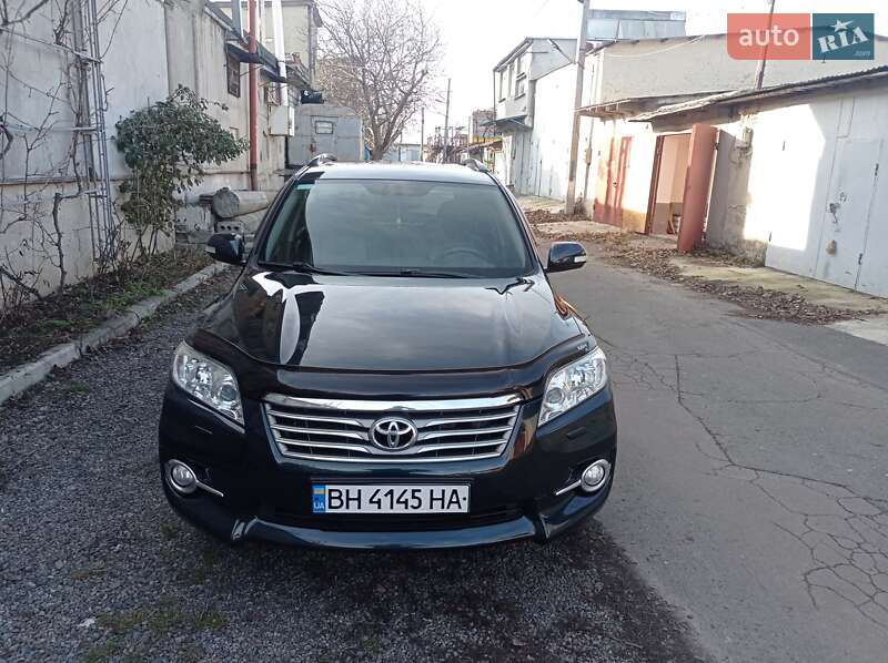 Позашляховик / Кросовер Toyota RAV4 2010 в Одесі