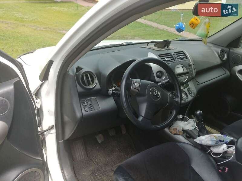 Позашляховик / Кросовер Toyota RAV4 2007 в Хмельницькому фото 3 Позашляховик / Кросовер Toyota RAV4 2007 в Хмельницькому