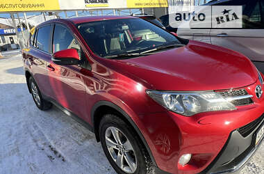 Позашляховик / Кросовер Toyota RAV4 2015 в 