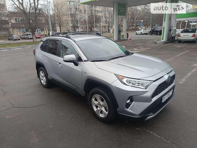 Внедорожник / Кроссовер Toyota RAV4 2020 в Одессе