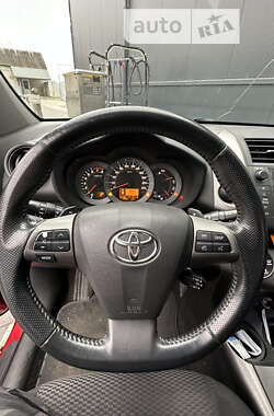 Позашляховик / Кросовер Toyota RAV4 2009 в Ужгороді