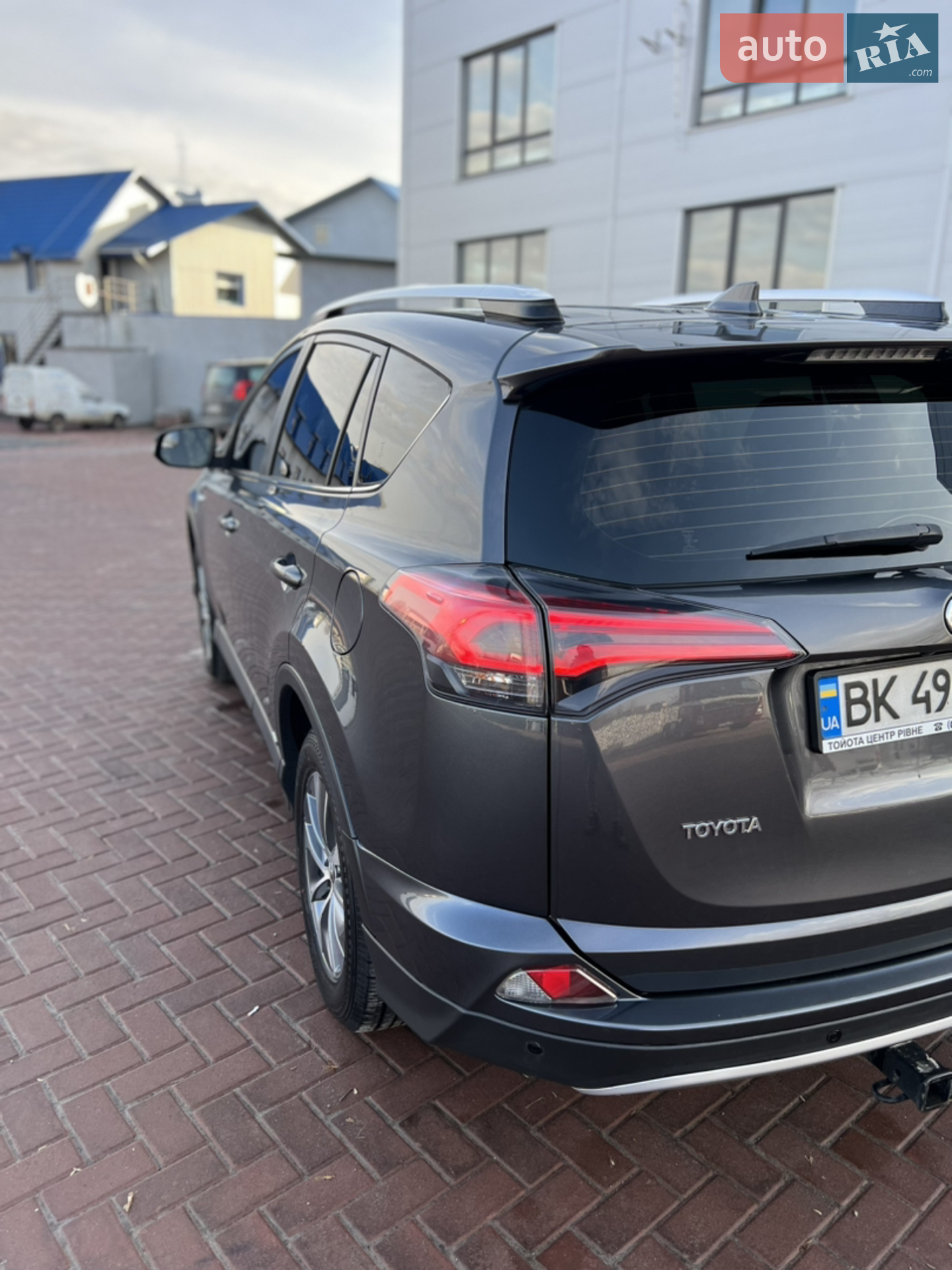 2016 Toyota RAV 4 - мініатюра 16