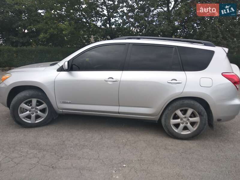 Внедорожник / Кроссовер Toyota RAV4 2006 в Хмельницком