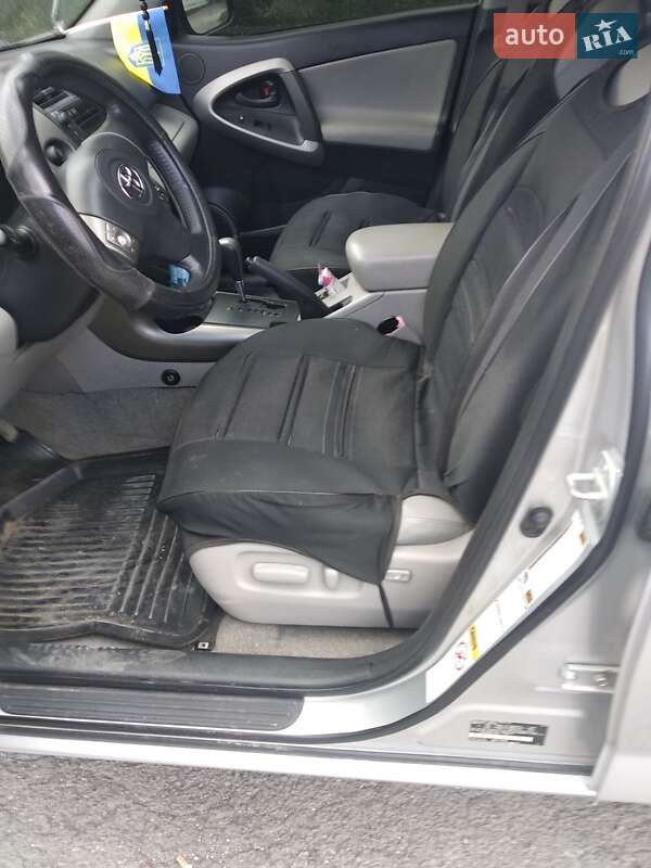 Внедорожник / Кроссовер Toyota RAV4 2006 в Хмельницком