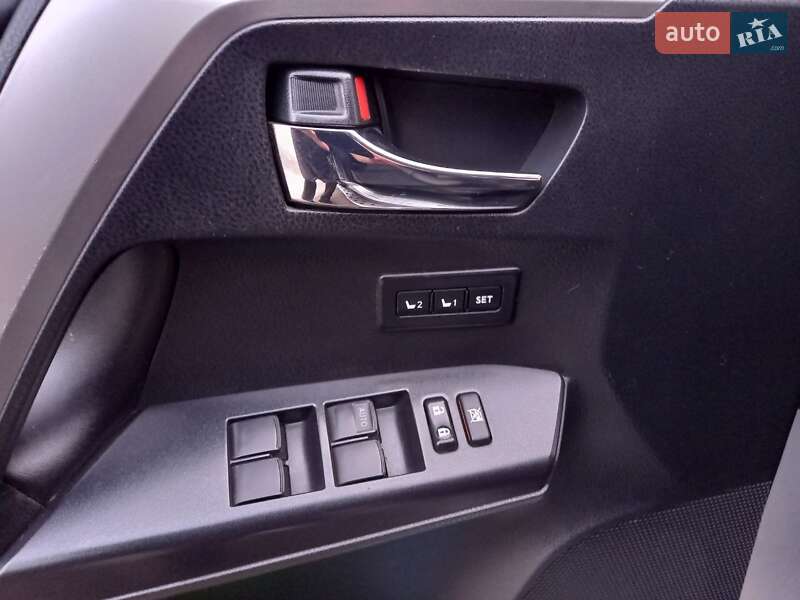 Внедорожник / Кроссовер Toyota RAV4 2017 в Херсоне фото 10 Внедорожник / Кроссовер Toyota RAV4 2017 в Херсоне