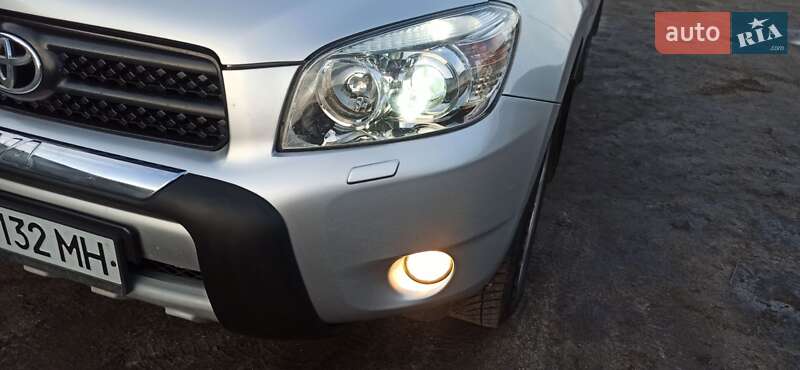 Внедорожник / Кроссовер Toyota RAV4 2008 в Терновке