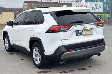 Внедорожник / Кроссовер Toyota RAV4 2020 в Тульчине