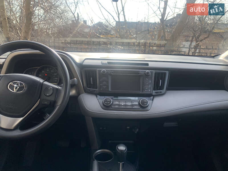 Внедорожник / Кроссовер Toyota RAV4 2013 в Жовкве